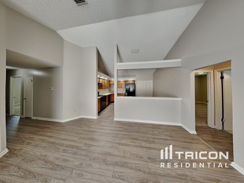 Building Photo - 1850 Yukon Ct
