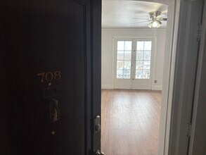 Building Photo - Fairfield Manor