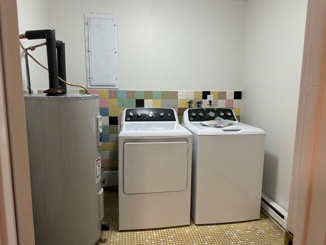 Building Photo - Newly Renovated 2-Bedroom 1 Bath-  Retreat on 12 Secluded Acres with Trails in Kintnersville!