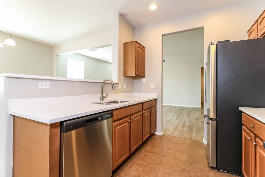 Building Photo - 7316 W Glass Ln