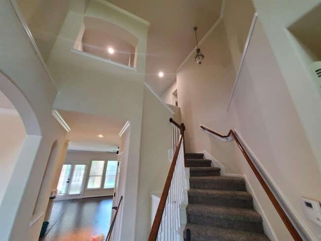 Building Photo - 19 W Spindle Tree Cir