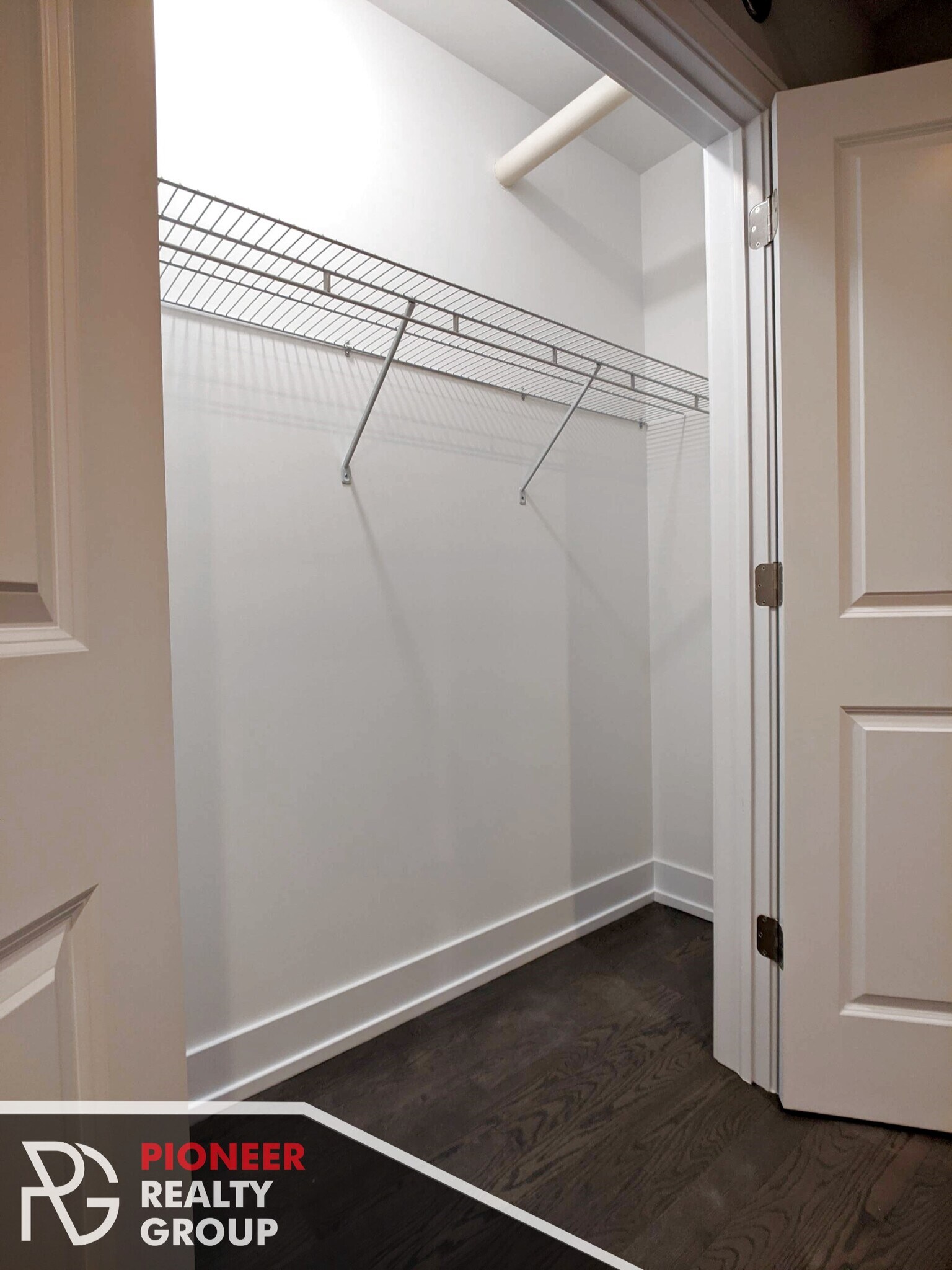 Building Photo - 1931 W Winona St