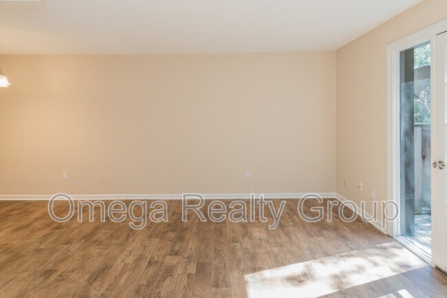 Building Photo - 3328 Warringwood Dr
