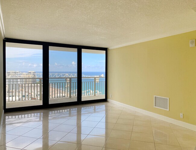 Building Photo - 3000 N Ocean Dr