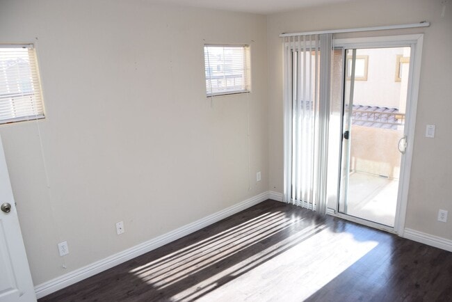 Building Photo - NORTH - 2 STORY HOME - 89081