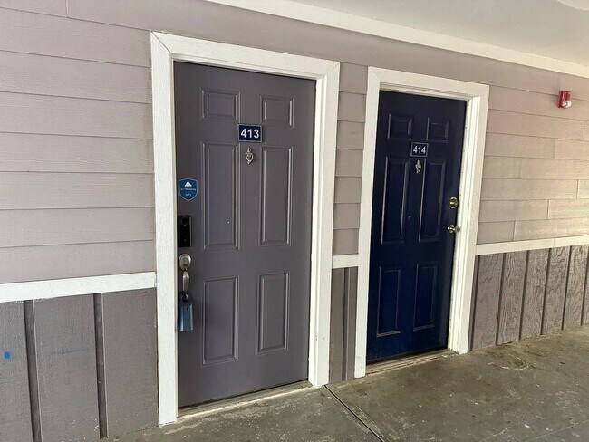 Building Photo - 3000 S Adams St