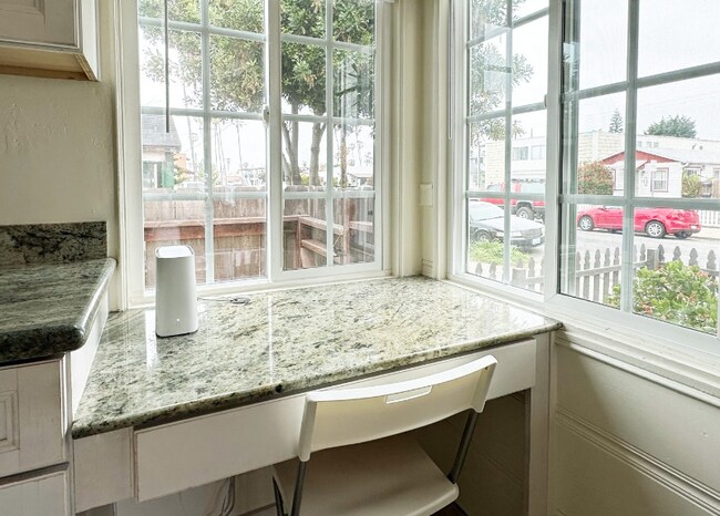 Building Photo - 5041 Muir Ave