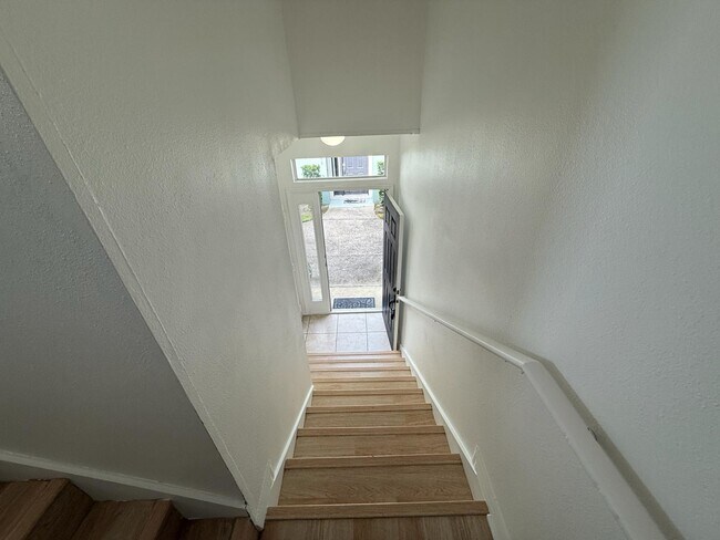 Building Photo - 1711 San Jacinto Cir