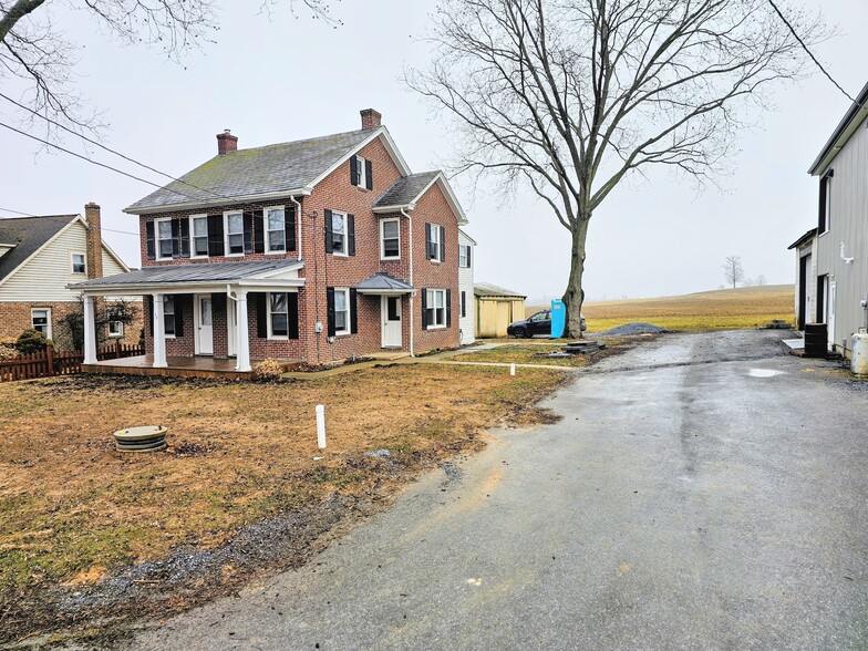 Building Photo - 32 N Farmersville Rd