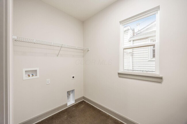 Building Photo - 90 N Princeton Ave