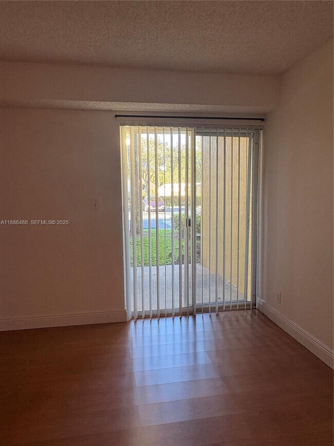 Building Photo - 7680 Westwood Dr