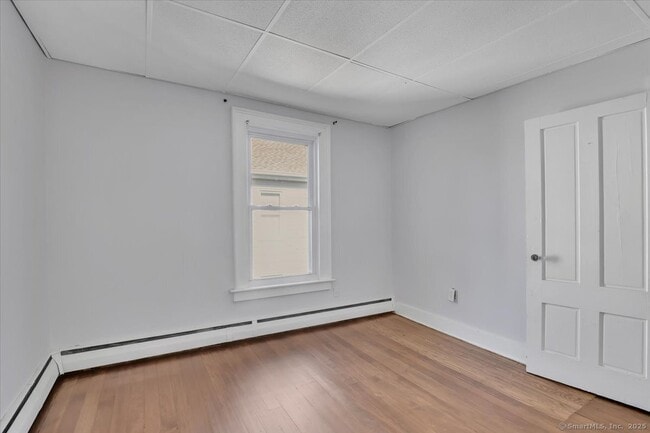 Building Photo - 29 Hotchkiss St