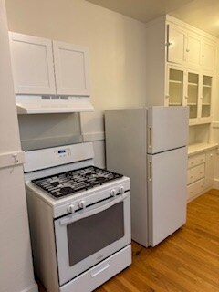 Building Photo - 660 16th Ave