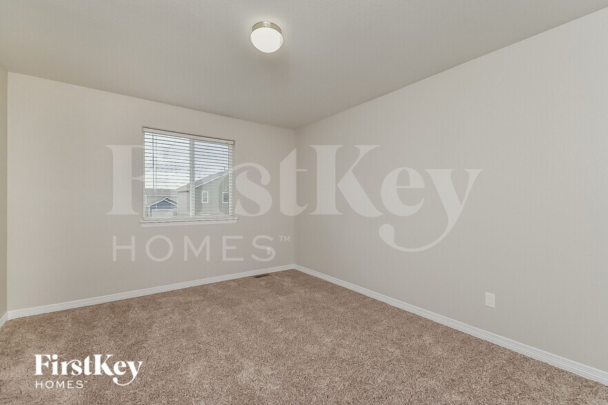 Building Photo - 6173 Popper Dr