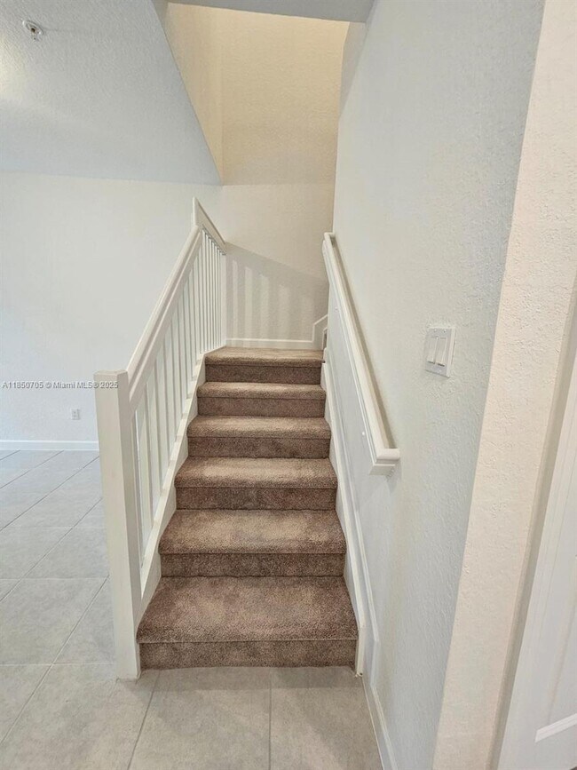 Building Photo - 257 SW 159th Way