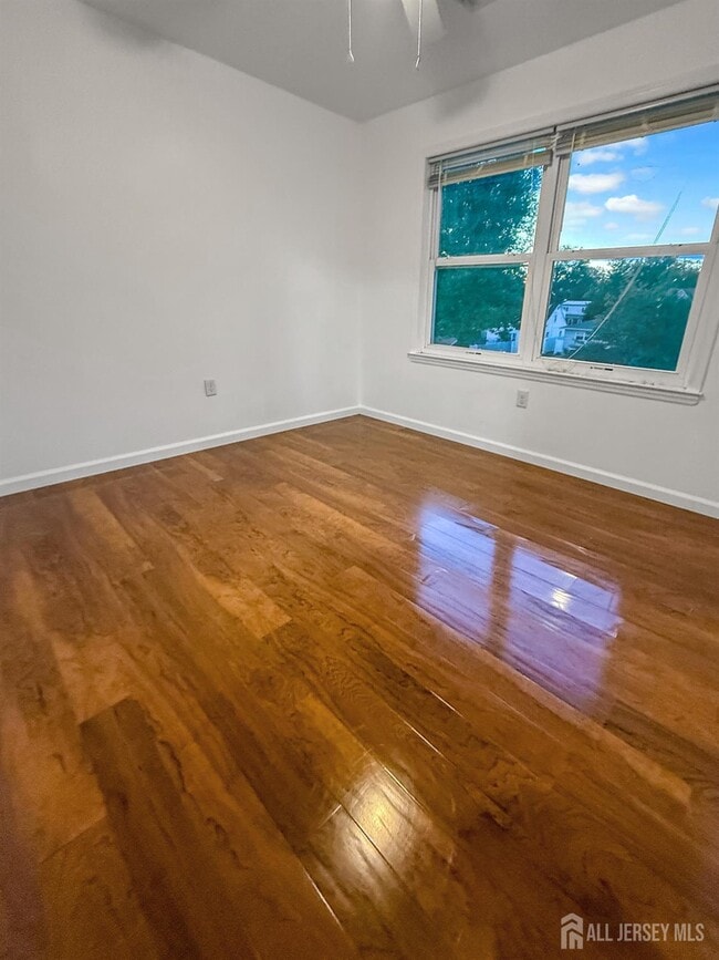 Building Photo - 207 Remsen Ave