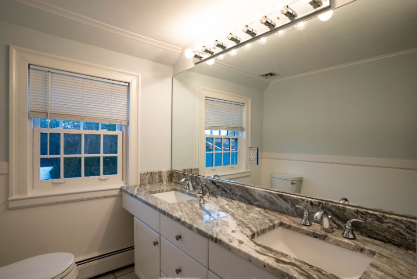 Building Photo - 40 Puddingstone Ln