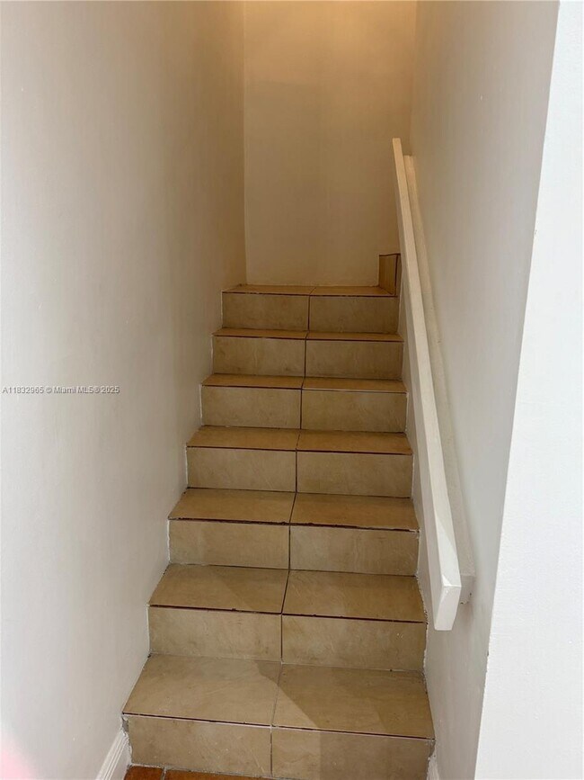 Building Photo - 5838 SW 74th Terrace