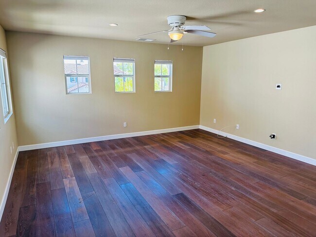 Building Photo - 5 bedroom Pool Home for rent in Murrieta