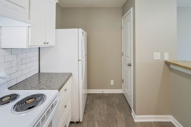 Building Photo - The Magnolia- Our Two Bedroom With An Upda...