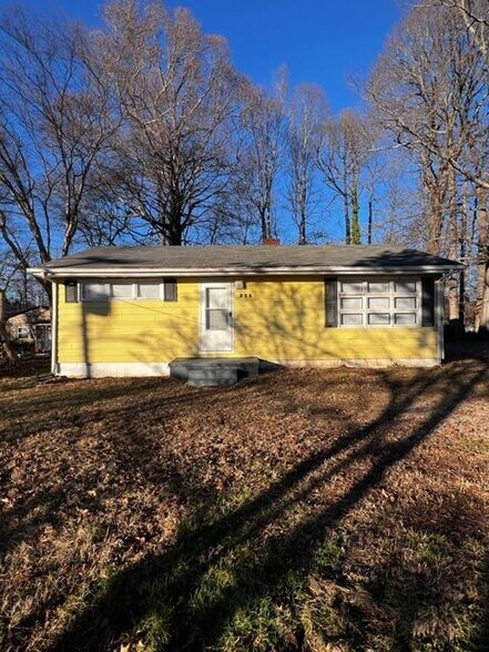 Primary Photo - 228 Hedgecock Rd