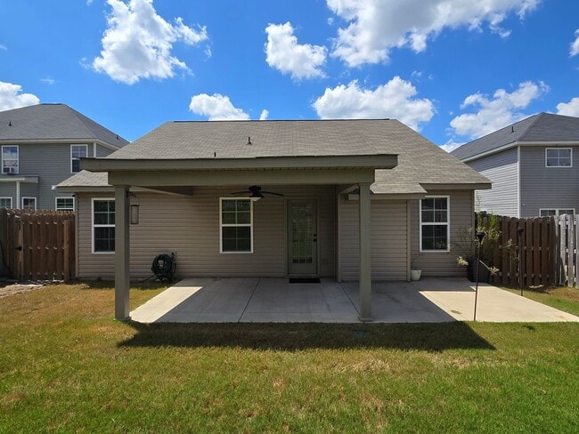 Building Photo - 542 Jensen Ln