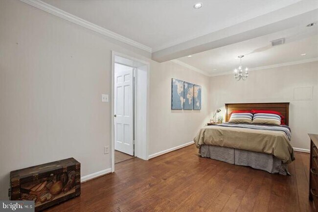 Building Photo - 1354 MacBeth St