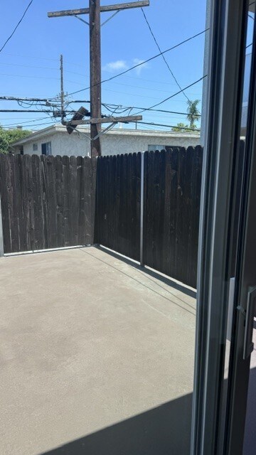 Private Patio - 11983 Walnut Ln