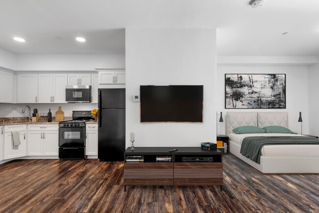 Building Photo - Riverway Apartments