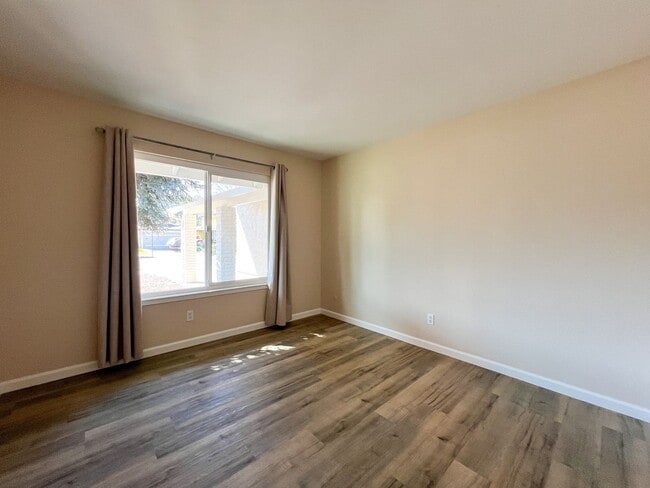 Building Photo - Single Level Four Bedroom North Napa Home