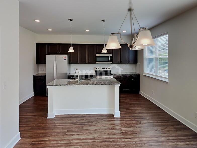 Building Photo - 4314 Spregan Way