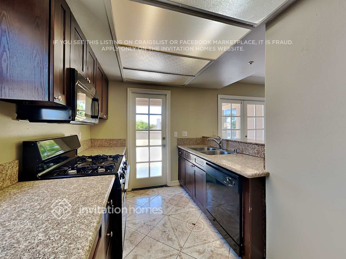Building Photo - 13833 Cobblestone Ct