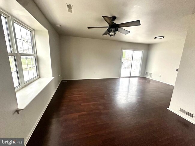 Building Photo - 109 Franklin Dr