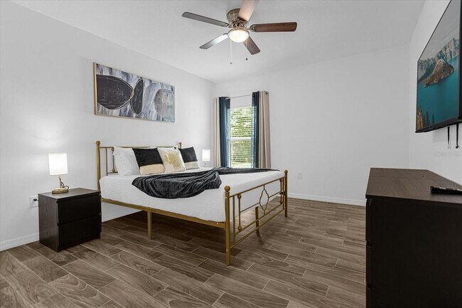 Building Photo - 97 N Goldwyn Ave