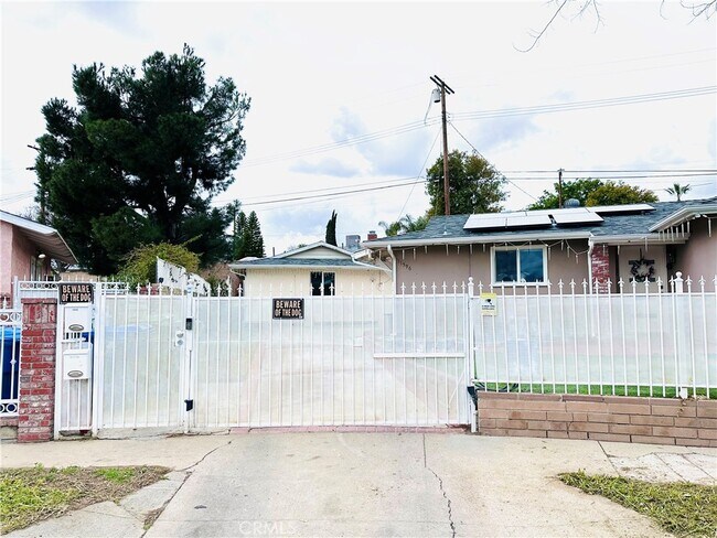 Building Photo - 11598 Cranston Ave