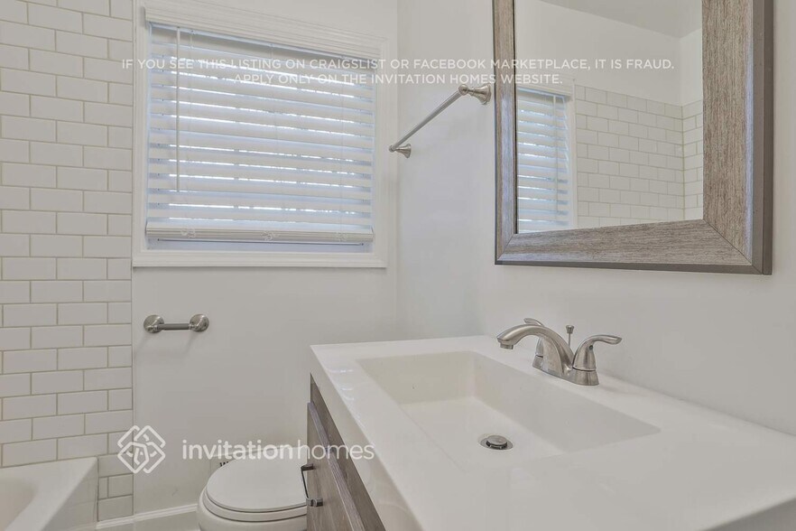 Building Photo - 2513 Riggs Dr
