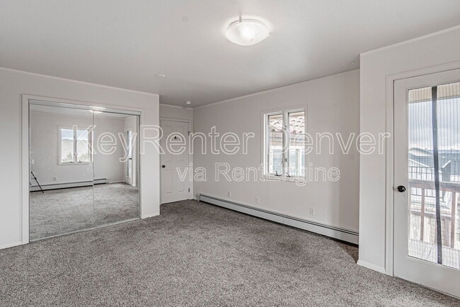 Building Photo - 990 Beech St