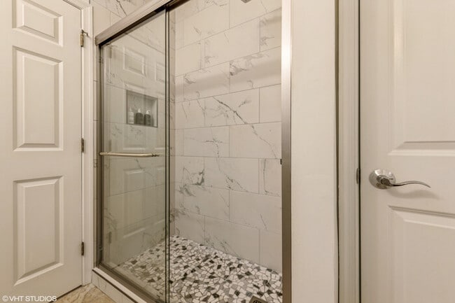 Building Photo - Beach Bliss: Cozy Condo Near Rehoboth & Lewes