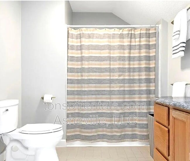 Building Photo - 28 Big Rock Rd