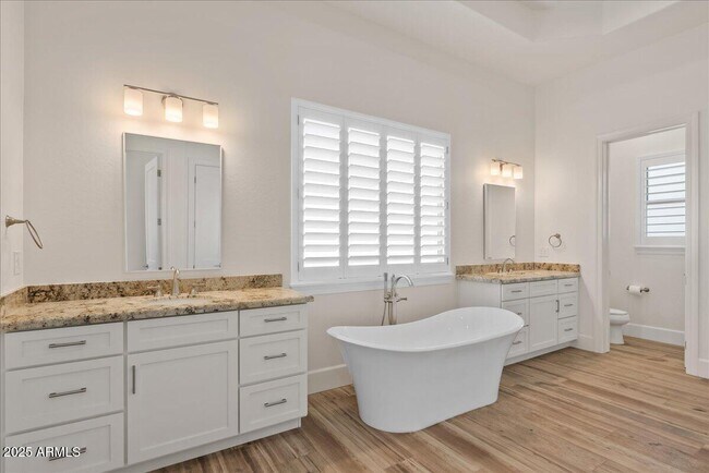 Building Photo - 3117 N 77th St