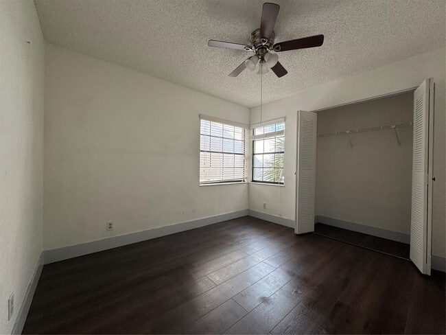 Building Photo - 5161 NW 11th Ln