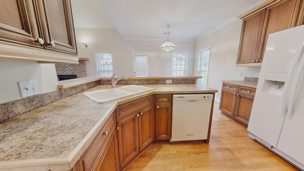 Building Photo - Spacious Home in Mill Creek