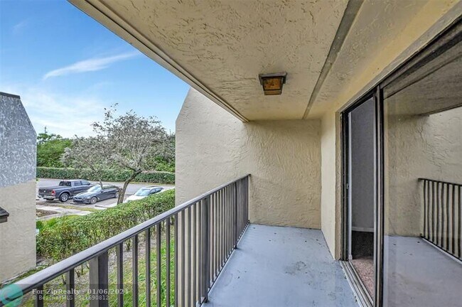 Building Photo - 97 Deer Creek Rd