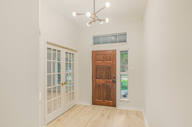 Building Photo - 71 N Queenscliff Cir