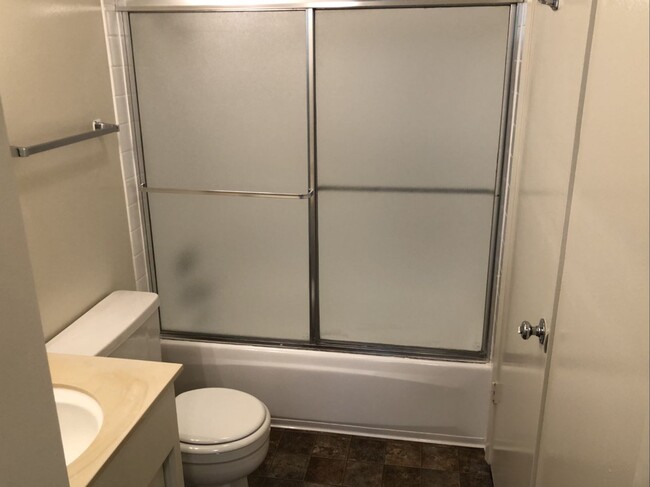 Building Photo - Studio Condo Available Now