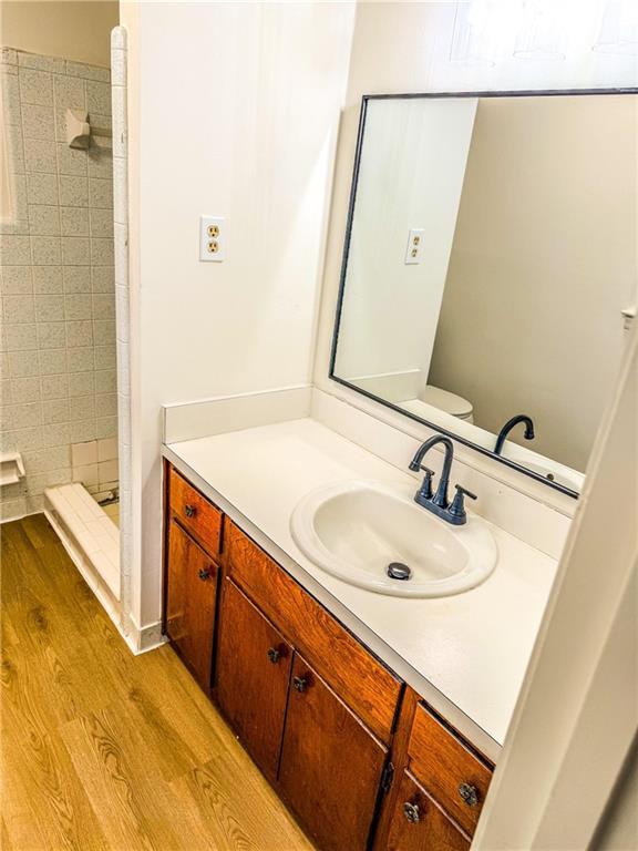 Building Photo - 6485 Carolyn Ct