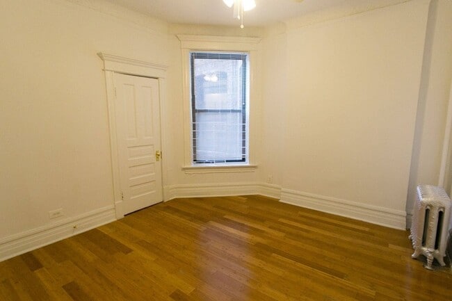 Floorplan - 5401-5403 S. Woodlawn Avenue