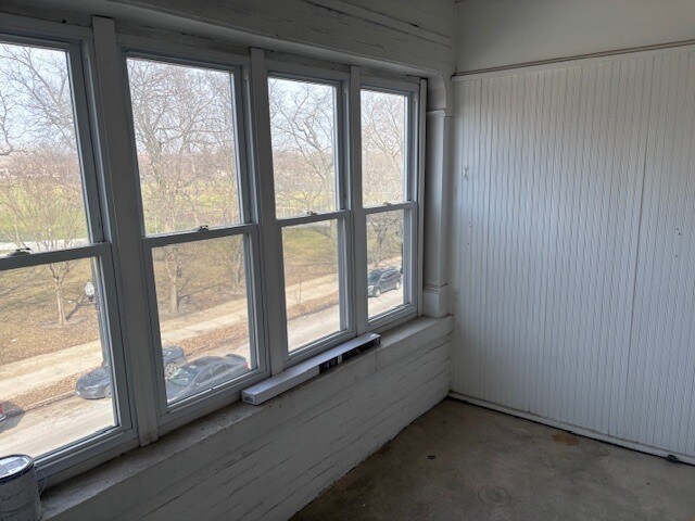 Building Photo - 11237 S King Dr