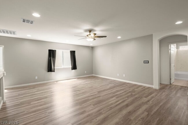 Building Photo - 10597 Aphrodite St