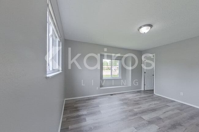 Building Photo - 2715 Benne Dr